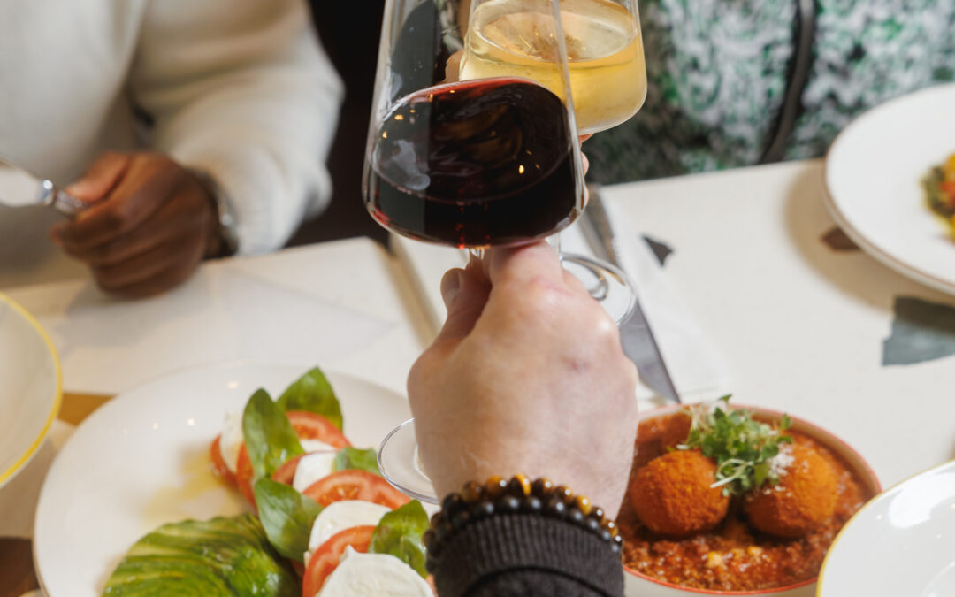New Year Offer: Get A FREE Half Bottle of Wine with Your Meal at Mama Fifi’s!