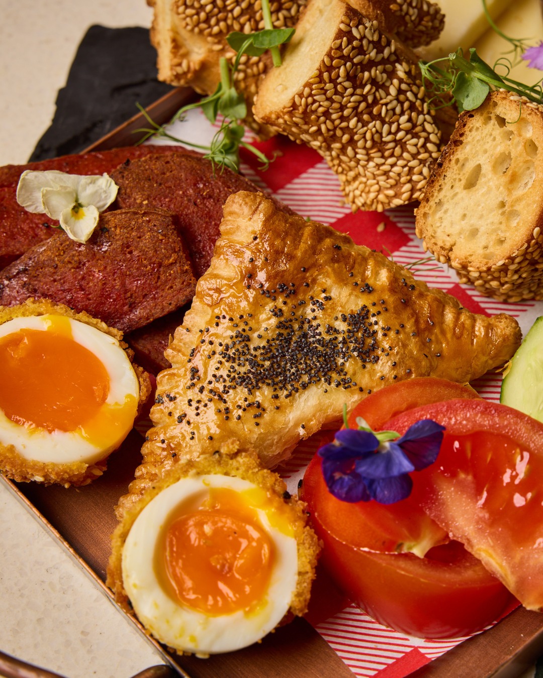 mamafifirestaurant_1754816459_3695990799657644530_61366474567
